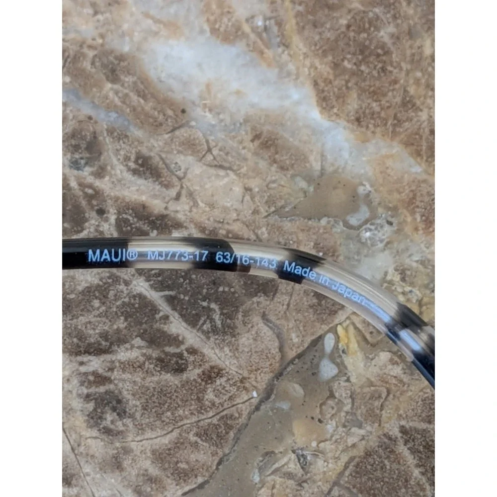 MAUI JIM BREEZEWAY TITANIUM MJ 773-17 63/16/143 SILVER SUNGLASSES FRAME